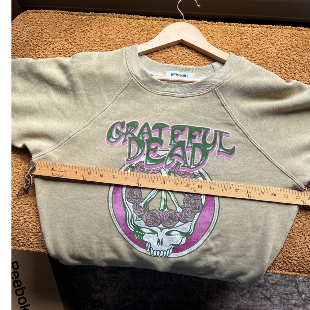 NWT Daydreamer Grateful Dead Skull & Roses Graphic Raglan Sweatshirt Boho Hippie - Picture 10 of 10